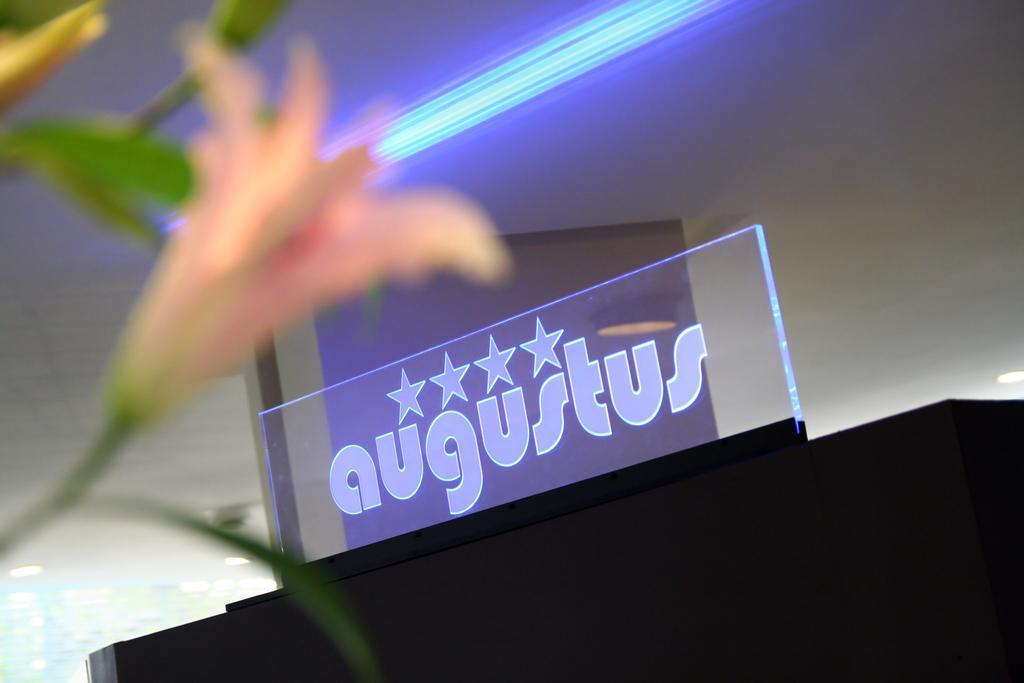 Hotel Augustus Ριτσόνε Εξωτερικό φωτογραφία
