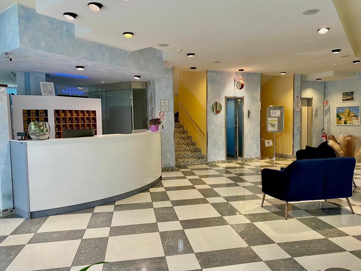 Hotel Augustus Ριτσόνε Εξωτερικό φωτογραφία