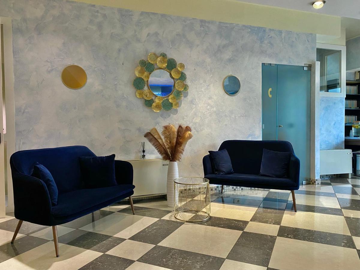 Hotel Augustus Ριτσόνε Εξωτερικό φωτογραφία