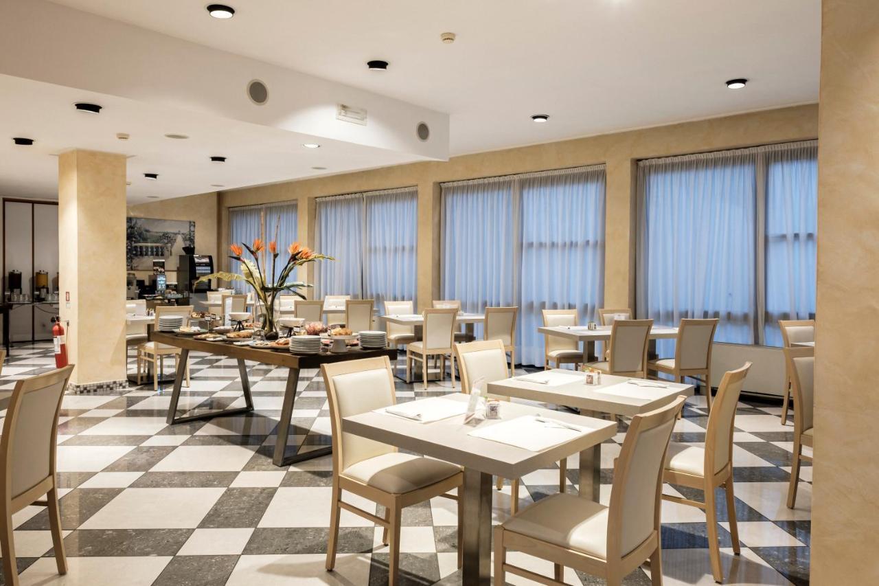 Hotel Augustus Ριτσόνε Εξωτερικό φωτογραφία