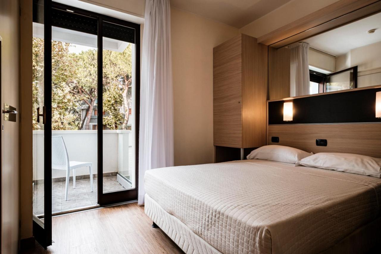 Hotel Augustus Ριτσόνε Εξωτερικό φωτογραφία