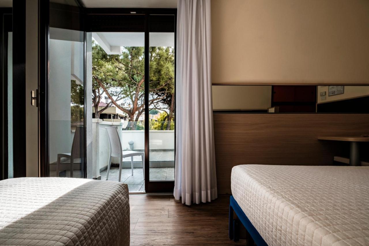 Hotel Augustus Ριτσόνε Εξωτερικό φωτογραφία