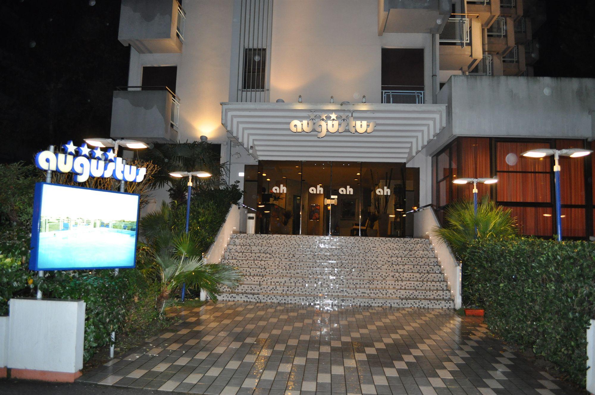 Hotel Augustus Ριτσόνε Εξωτερικό φωτογραφία