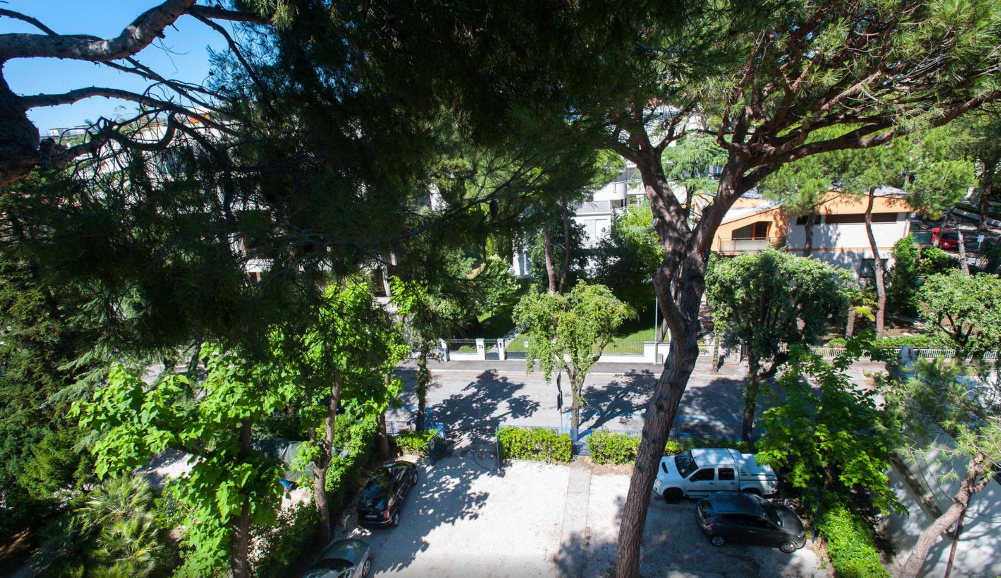 Hotel Augustus Ριτσόνε Εξωτερικό φωτογραφία
