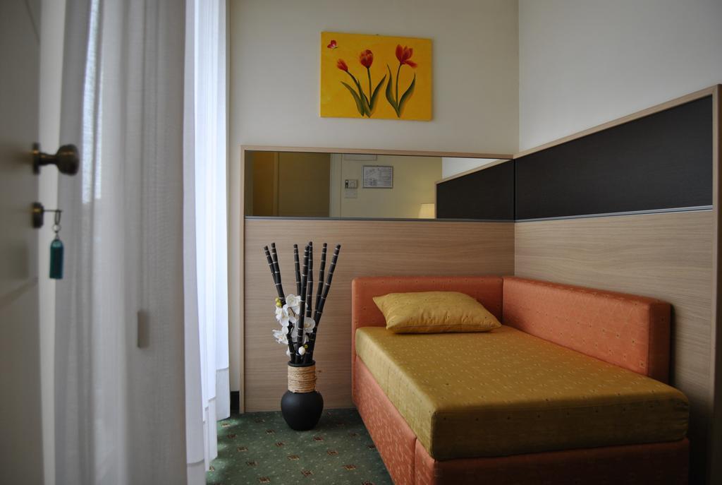 Hotel Augustus Ριτσόνε Εξωτερικό φωτογραφία