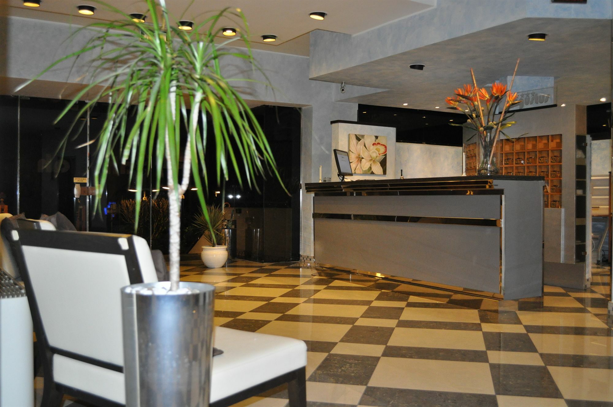 Hotel Augustus Ριτσόνε Εξωτερικό φωτογραφία
