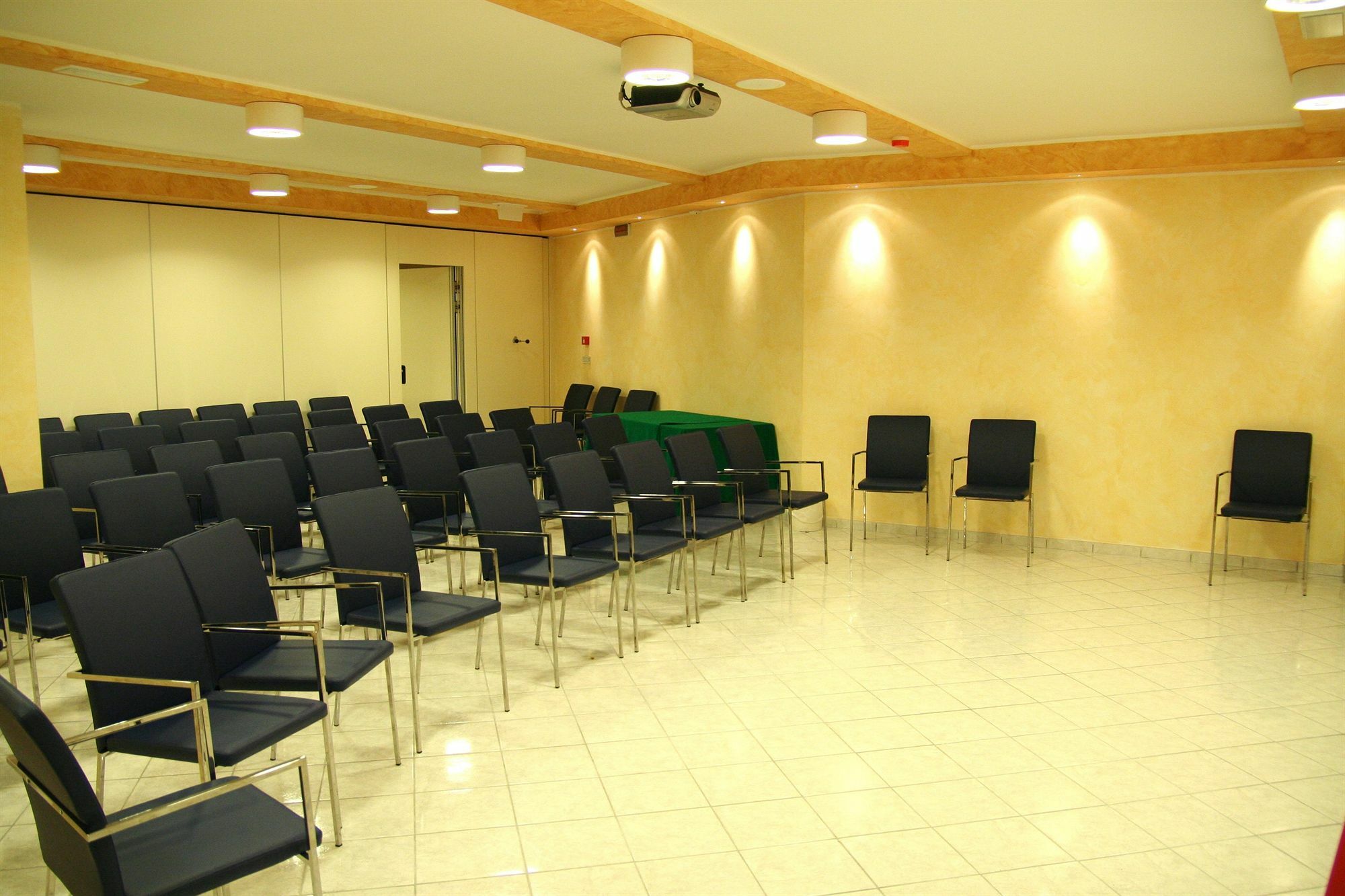 Hotel Augustus Ριτσόνε Εξωτερικό φωτογραφία